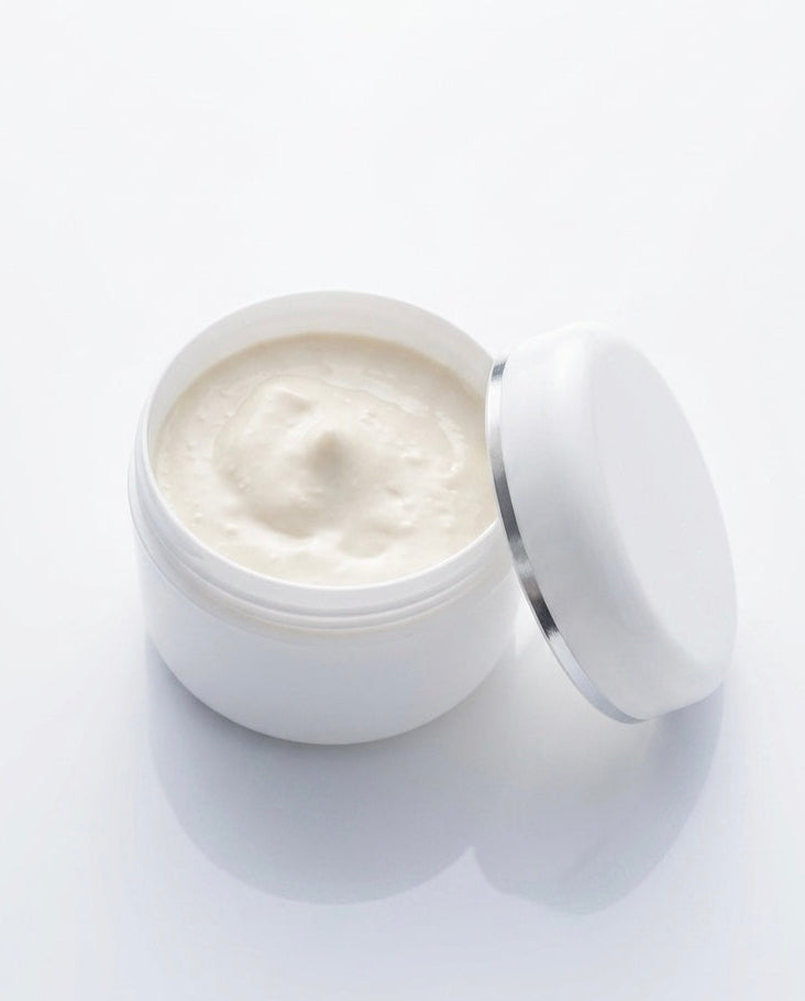 Petite CRÈME VISAGE sombre